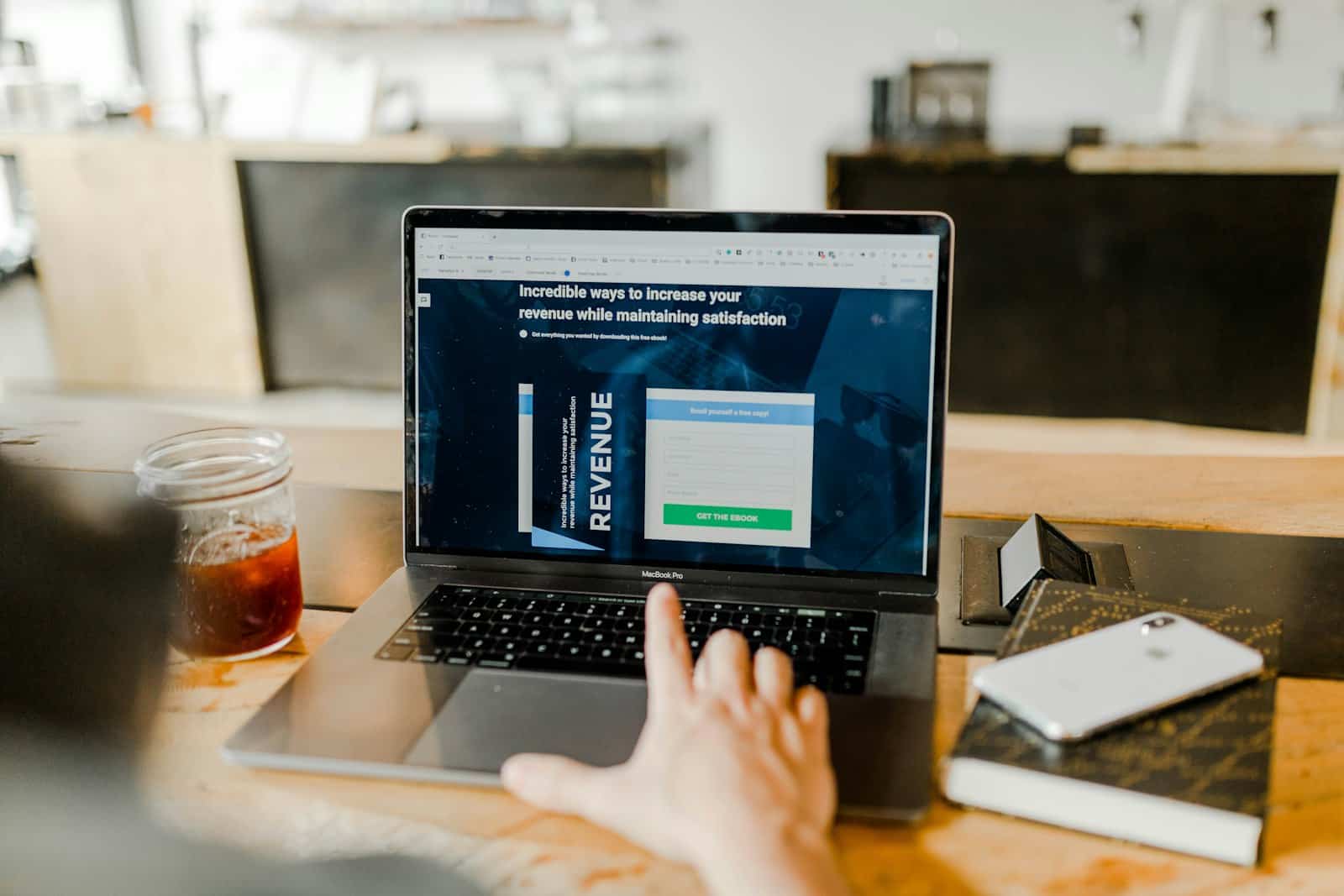 Prise de rendez-vous securisee clients pros