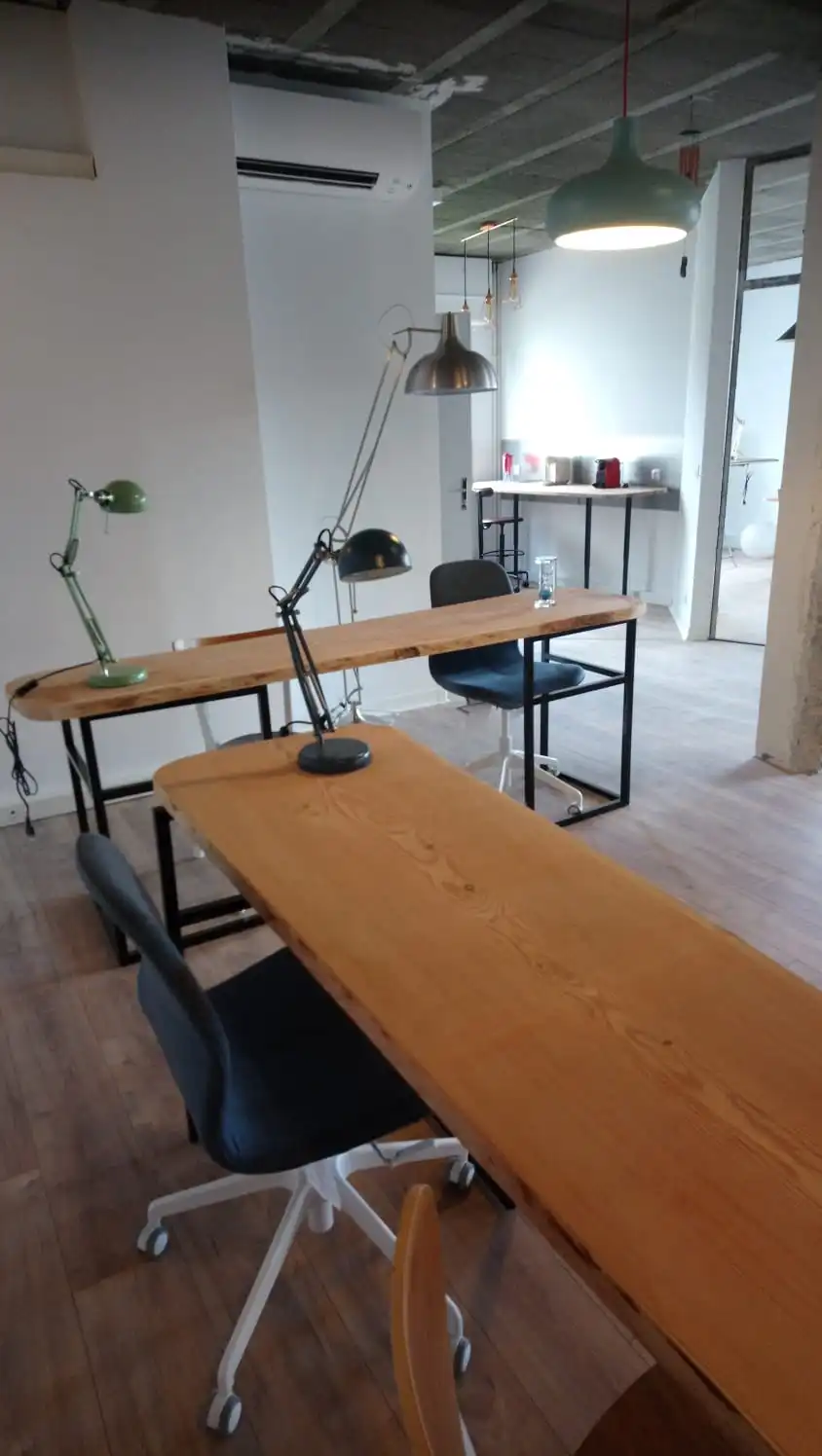 CARAVAN COWORK IN AIX